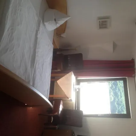 فندق Lahnromantik 3*